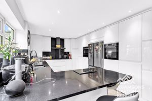 Photo 18- click for photo gallery